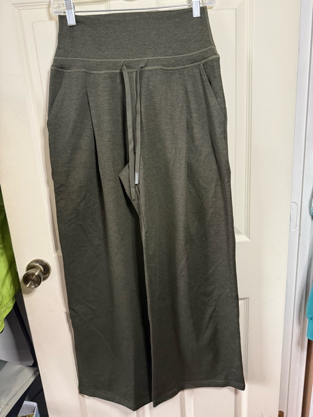Halara High Waist Wide Leg Drawstring Athleisure Pants - Olive Green Sz S NEW